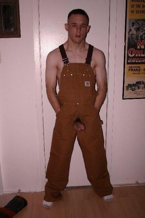 wallywest7334's tweet photo. Back from mucking the stalls. Looking for some.. http://t.co/u6JC5o9VY5