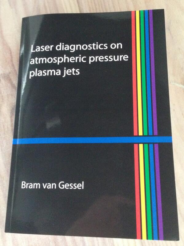 Ludovm's tweet photo. Cum laude #phd Bram van Gessel en zijn onderzoek naar Laser diagnostics on atmospheric pressure plasma jets! #super http://t.co/y27Fs9oRST