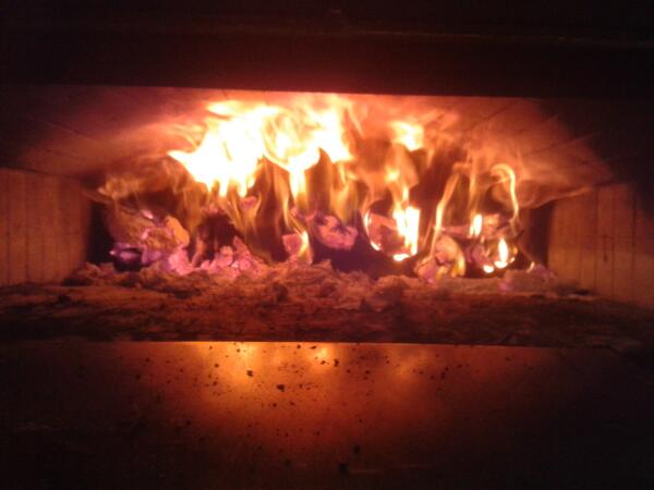 RiotRye's tweet image. Just getting everything ready for tomorrow's #woodfired #RealIrishbread #Breadporn