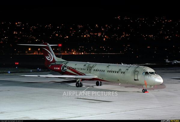 PlanePictures_'s tweet photo. International Jet Management Fokker 100 http://t.co/bXNExdGkDE