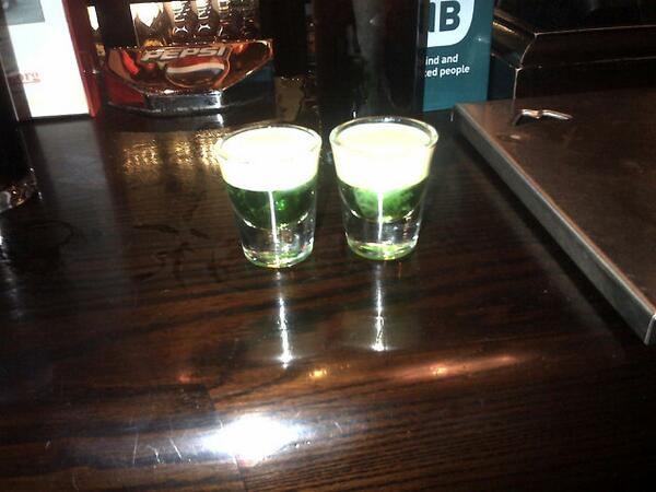 philmorse1987's tweet image. Sharing my first 'Springbok' with @ruhanpret24 #loosecunt #saffer