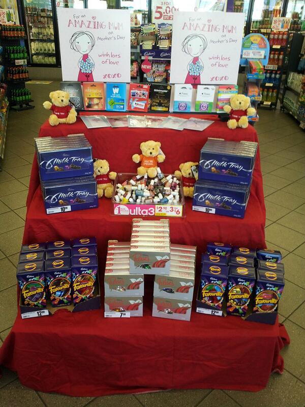 CliveWakeham's tweet photo. North Liverpool 1591 doing its bit for Mothers Day. Lots of bunches of flowers ordered for next weekend. http://t.co/AcvQ8jmgZR