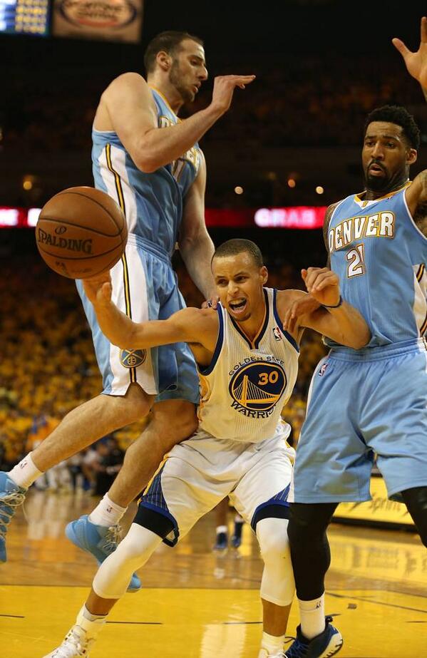 GoodNewsInOak's tweet photo. Congrats to the @warriors 4 beating the Nuggets and moving to the 2nd round of the NBA Playoffs #goodnewsinoakland http://t.co/gKK1Dx20j2