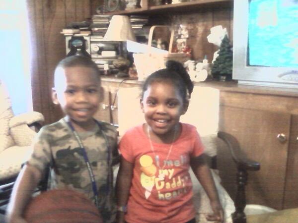mississippi_guy's tweet photo. My beautiful grandbabies!!!!! http://t.co/J0EY4N99h0
