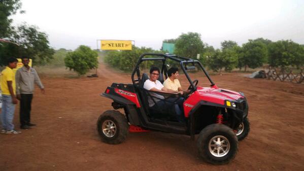 AmerBeg's tweet image. With @don_poky getting set to take off #Madventure @yaserbaig #Polaris900