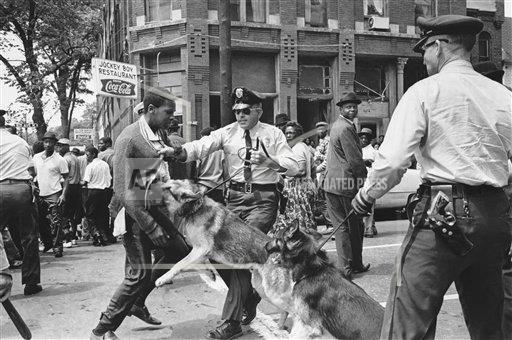 CassVinograd's tweet image. 50 years ago today @AP photographer #BillHudson made this iconic image of a civil rights demonstrator in #Birmingham