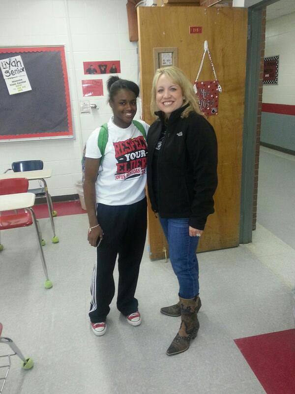 ktmiers's tweet image. Will miss @chaotic_k_ &amp;amp; her fun personality! #2years #eng3&amp;amp;4 #bestwishes  #graduate2013  #collegebound #mcneesestate