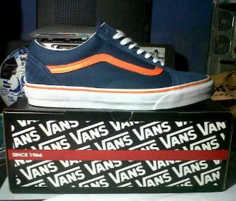 vans original store