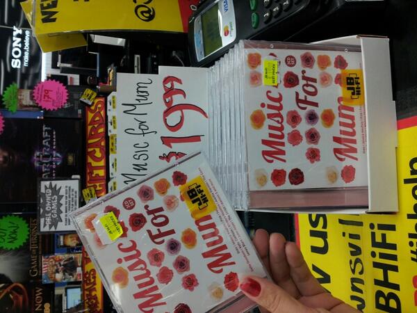 EricaT_JBaus's tweet photo. Morning #Townsville ! Get into @JBTownsville and grab ur mum some tunes 2 rock out 2 on #mothersday #MAY12 #music4mum http://t.co/kgPcg9gkmk
