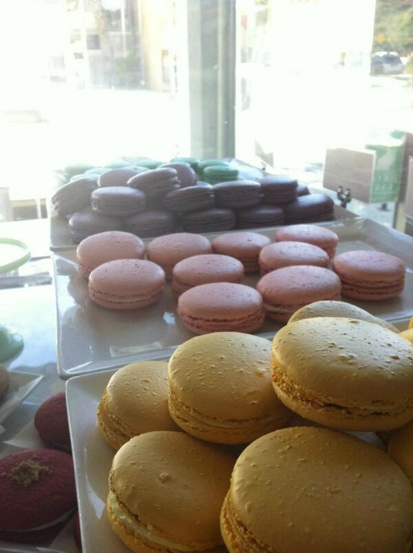 SweetSaltFood's tweet photo. Let's fast forward past lunch for a second &amp; gaze upon these delicious macaroons... courtesy of @Scootabaker #dessert http://t.co/NCJwbD7bjr