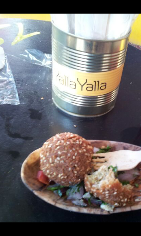 SamSioua's tweet image. @Itsanuke ja te leuk:-) en lekker! falafel als voorgerechtje! En nu bij een waanzinnige italiaan! Love me some food!