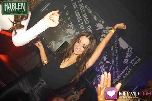 Sarah_Laycock's tweet image. I haven't been out since Sunday! What is life! I just want a daaanceee👯 #tooill #alwaysatwork