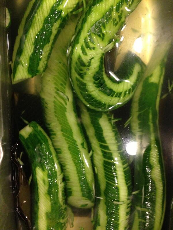 ChefKuniko's tweet photo. What do you see here? @ChefKuniko http://t.co/EwP5Q9Y8oQ
