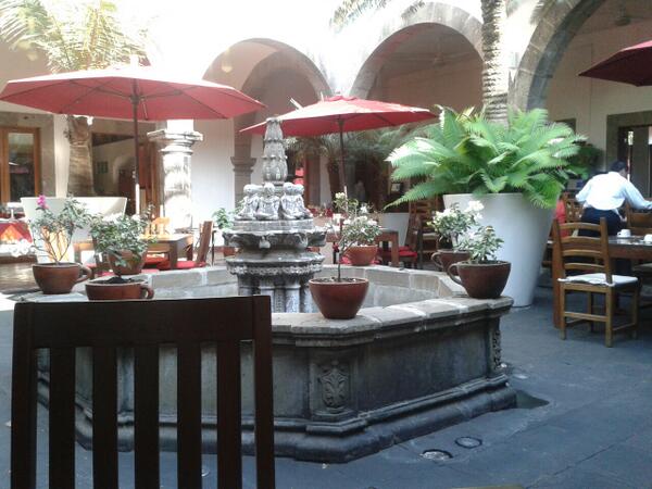 GermanRalis's tweet photo. Realmente una delicia desayunar en Real San Pedro, en Tlaquepaque!!! @RealSanPedro1 @CaniracJalisco @_juantamayo http://t.co/Bx79Nl44ff