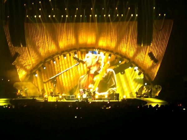 dgershwin's tweet image. Mick Jagger conspicuously absent for "Happy" #Stones50 #KeithRules