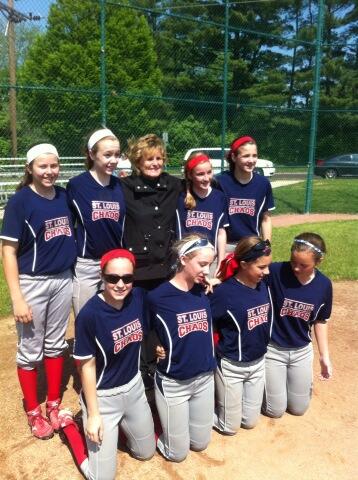 redkiwi41's tweet photo. True legend of the game. Margie Wright came to work out with St. Louis Chaos 12u. http://t.co/rKxBeFFlIH