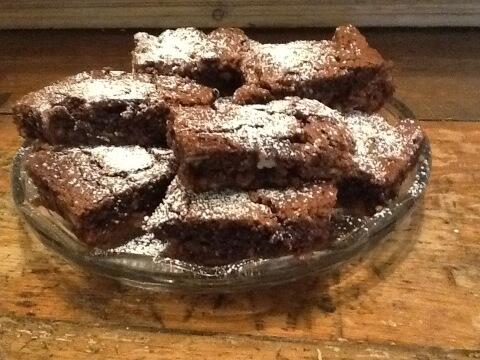 StayArchway's tweet photo. It may be a bit windy and rainy today but there's always chocolate brownie... http://t.co/UYHiqrOnJT