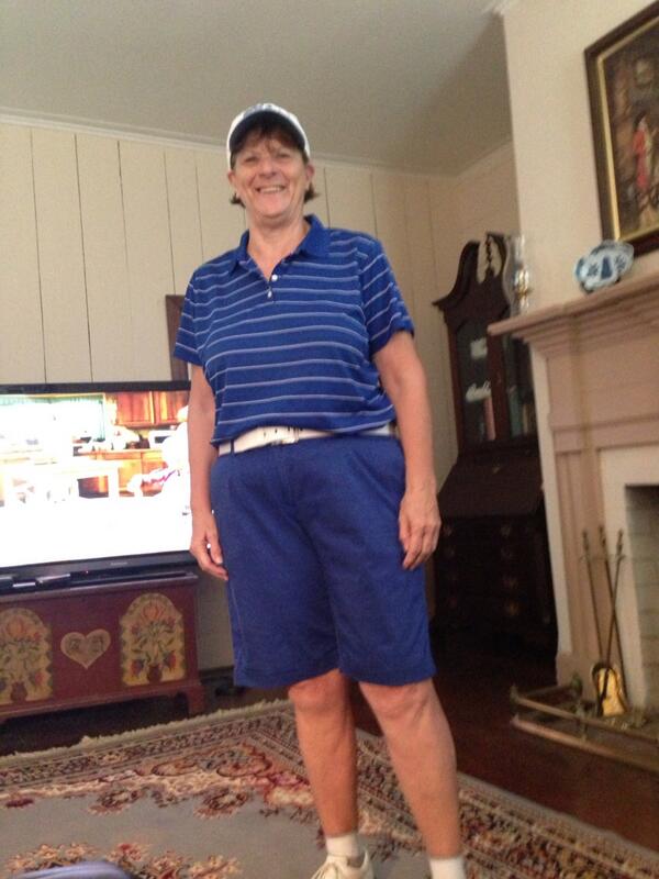 Mama smurf ready to hit the links this morning. #golffashionista