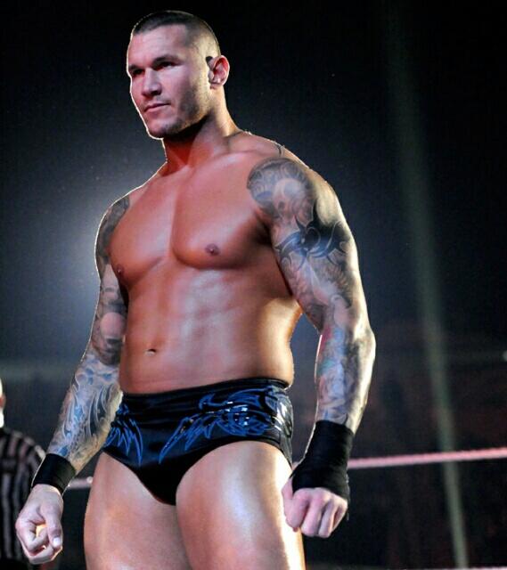fauxbritishdiva's tweet photo. @xtherandyorton everytime I see him, I get giddy http://t.co/qYo0iZGzNR