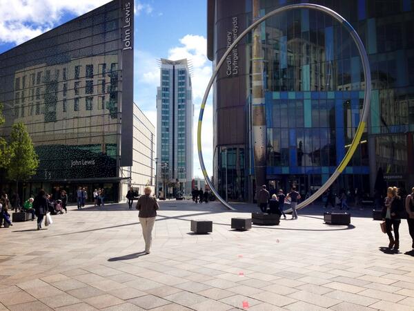 julian_hoffi's tweet image. #ffhhayes Cardiff #Diffusion2013 am I a pro now?