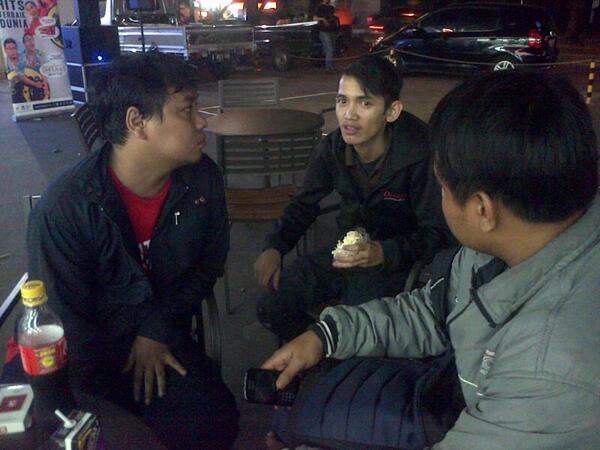 kormaketawa's tweet image. Udah hadir nih @HeriHoreh @bangzhai di @indomaret_co_id point ampera. #SimPATILoop @simPATI