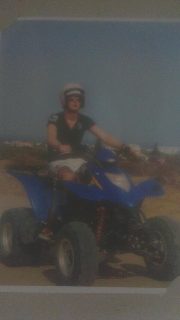 Devries12Perry's tweet image. Tunesië