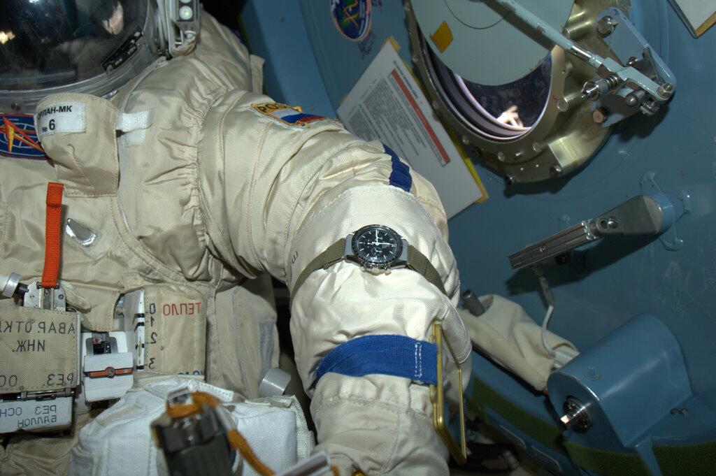 Fuite d'ammoniac sur l'ISS.... Speedmaster de sortie ? - Page 6 BJaO5FWCAAAuOFY