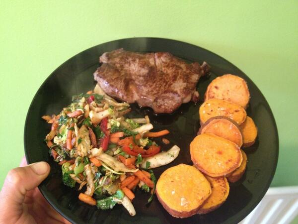 thebodycoach's tweet photo. My final post workout meal! That's it. I've completed the #8weekcovermodel programme. No more workouts. π #lean http://t.co/Mgox69JCuc