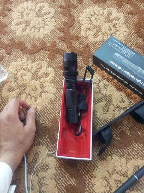Q76146278's tweet photo. صاعق كهرب للبيع http://t.co/9pi31MnZoq