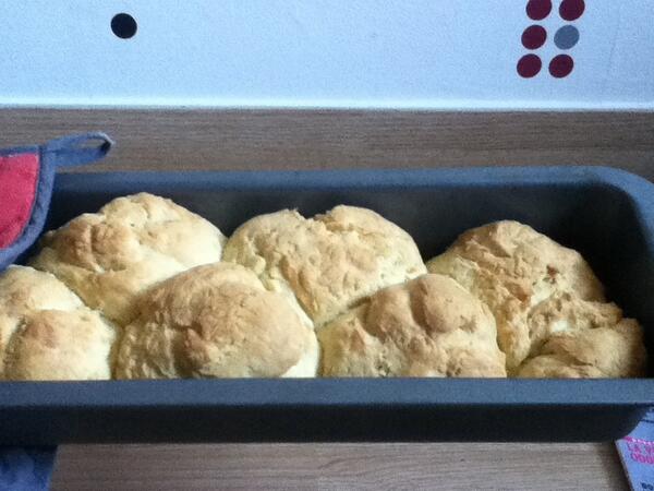 AnaVerbania's tweet image. @MalikChakroun a fait une brioche maison. #PouceEnLair