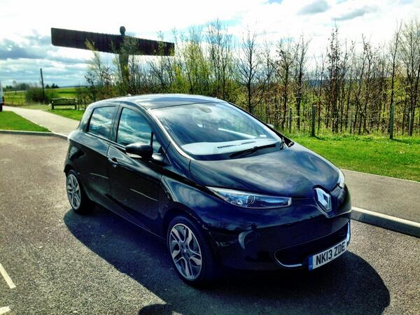 Out with <a href="/greenenergy_uk/">Green Energy Consulting</a> in a new #EV they have trailed from @BenfieldRenault nice looking car #electric #northeast