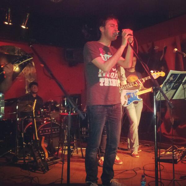 Pau22L's tweet photo. Que bien suena vetustear con @SilviaAHappy , @bucoba7 y @MartaRod90 :) http://t.co/wAIQsjYQBA