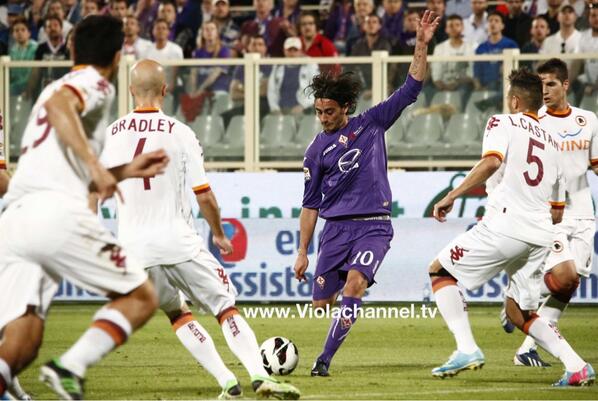 acffiorentina's tweet photo. Complimenti ai ragazzi che anche oggi hanno disputato una splendida partita! Grande cuore Viola!! @ACF_Fiorentina http://t.co/ugfy8w7YbP