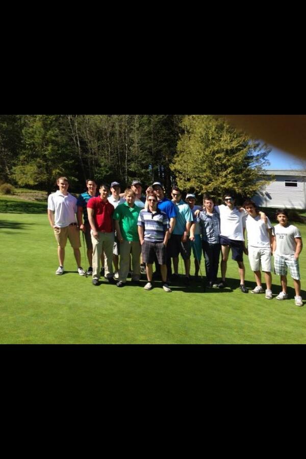 stacer91's tweet photo. Good first annual golf scramble #FTB @Jutt_edwards @stacer19 @JeradAndreesen @jkierce2 @ostrom_91 @Fourniercate http://t.co/6V7fYd5KCt