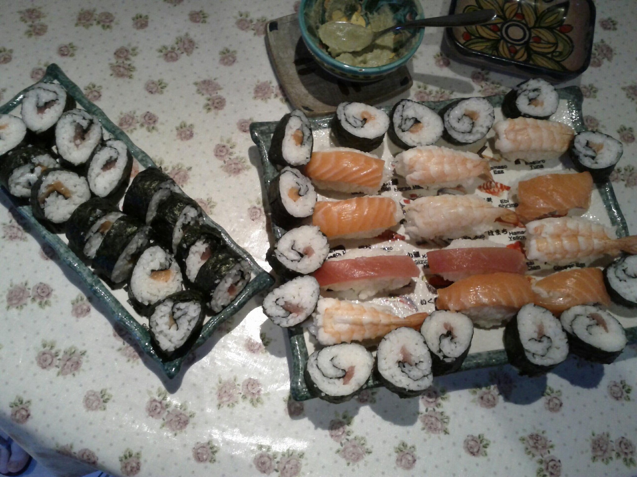 BJcO0iNCYAE9Bk4.jpg:large