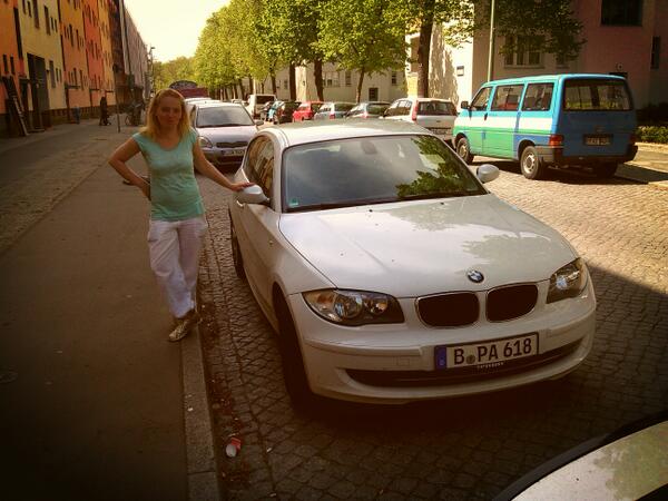 chris1803bln's tweet photo. meine frau @VettelD http://t.co/q90XDnvEB0