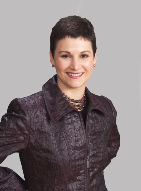Kimberly Law, Presidente de la Mesa Directiva de #AICI estará con nosotros a las 05:00pm ¡NO FALTES!