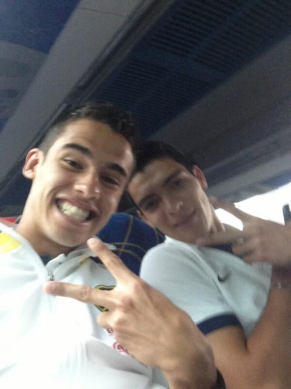 Ya rumbo al <a href="/EstadioAzteca/">Estadio Azteca</a> ! Esperamos todo su apoyo en las gradas!! #vamosamerica q hoy ganamos!! 😁✌<a href="/Raul_Jimenez9/">Raúl Jiménez</a>