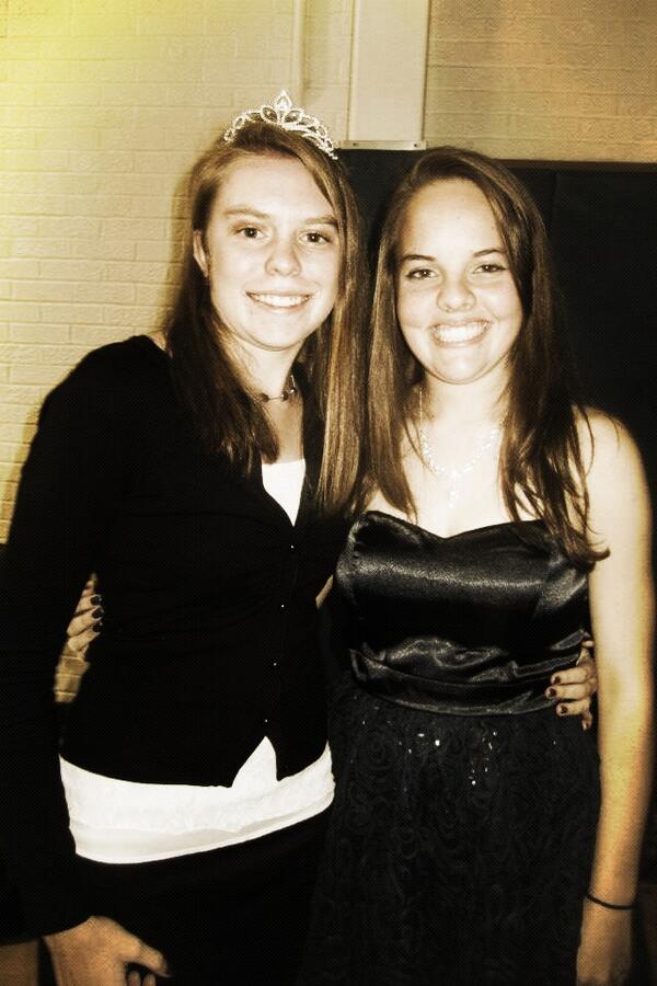 2014Bmb's tweet photo. S/O to this girl on her 19th birthday #yoursoold #happybirthdaygirl @14Smith15 http://t.co/Dtvf8YZnY0