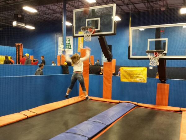 maddilawson1's tweet photo. Clearly, I'm a #ProDunker http://t.co/FUP0ExsNSK