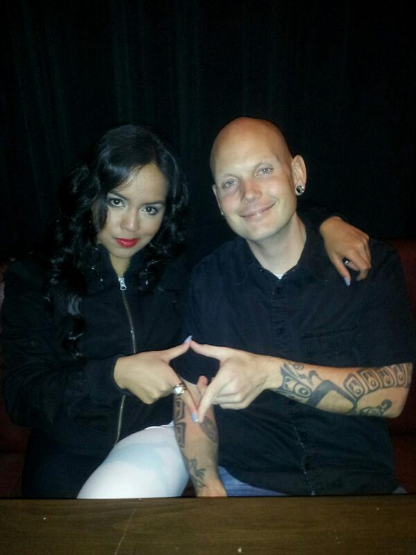 lilbitmuzik's tweet photo. Chillin with the homie @LtIrie #SpeakinVegan in di @anzaclub house! #ReggaeExplosion #TrippleThreat ☆ http://t.co/gVJaXFta33