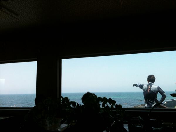 저 바다 멀리 ~~~.