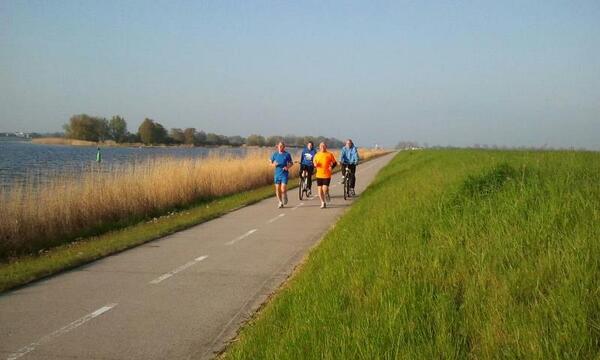 5MeiLoop's tweet image. Groep Wageningen is bij het Drontermeer!