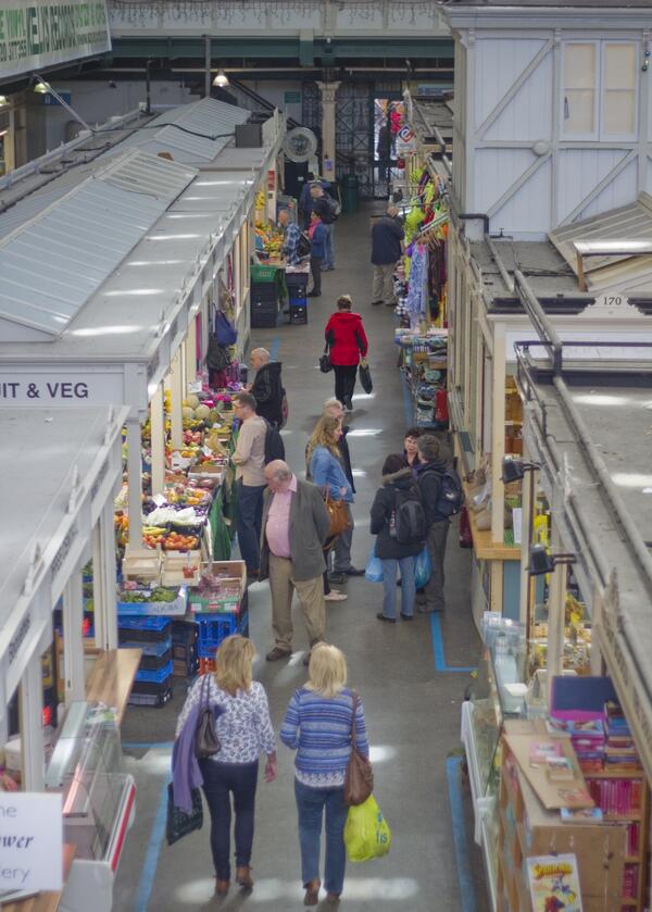 CardiffToday's tweet image. Another photo of the market for the collage :) #ffotohive #Cardiff #Diffusion2013 #ffhmarket  bit.ly/18HqtDU