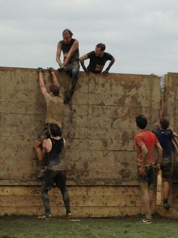 Rayner7's tweet image. Teamwork #toughmudder