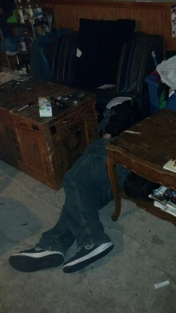 @cuppa92em <a href="/Jimmy_dobs/">jimmydubs</a> kids dead on my floor