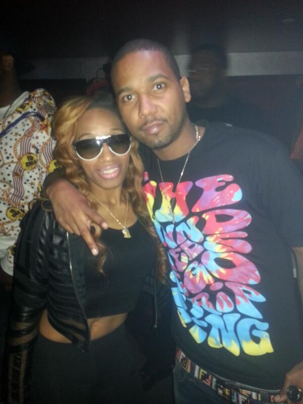 Bezel_'s tweet photo. S/o to @thejuelzsantana for rocking the Mil @618 Live On Water... Milwaukee WI http://t.co/thnDlFbtoI