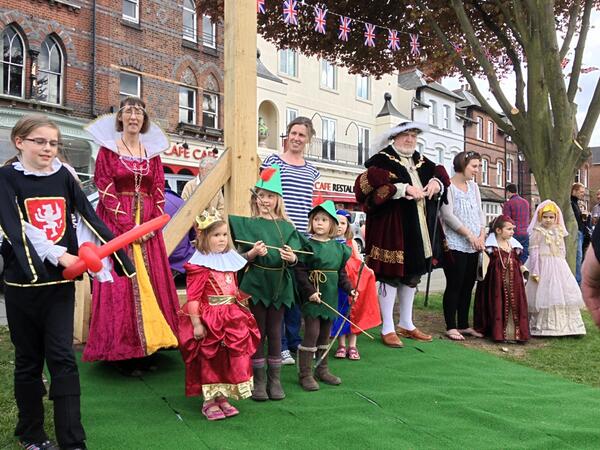 HarrowHillTrust's tweet image. #MaydayFestival The fancy dress competition! #HarrowontheHill