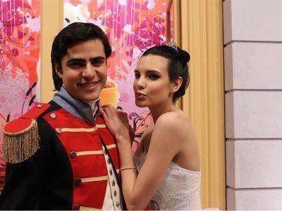 AlwaysWithMisXV's tweet image. RT si le vas al #Yacarena