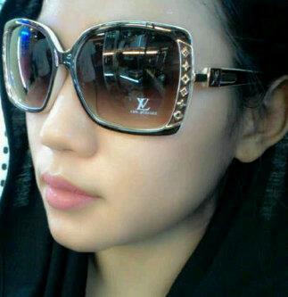Fullfillo's tweet image. SUNGLASSES KW SUPER, MURAH

LV Jupe - Hitam
Price: 180.000 Box biasa 
Price: 235.000 Box Super + serti